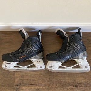 Easton Mako M8 Hockey Skates Regular Width Size 3 (Used)