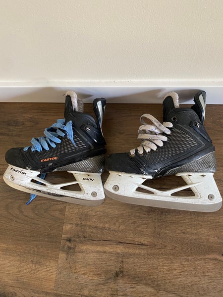 Easton Mako M8 Hockey Skates Regular Width Size 2 (Used)