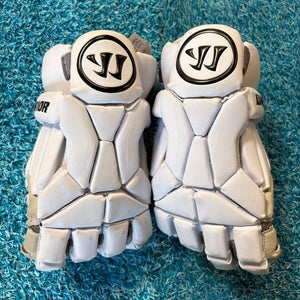 White Warrior Burn Lacrosse Gloves Medium (Used)