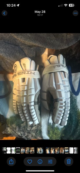 Maverik shift Goalie Gloves 13" (Used)