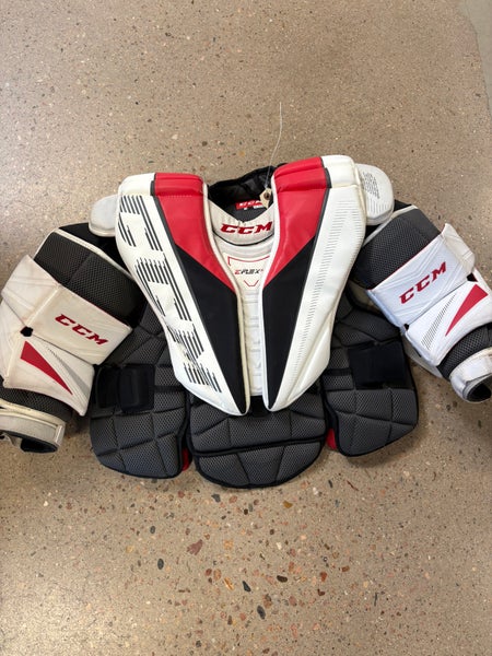 Intermediate Small CCM Eflex 5.9 Goalie Chest Protector (Used)