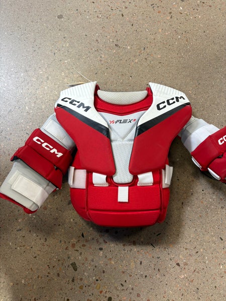 Youth Large/Extra Large CCM YTFlex 3 Goalie Chest Protector (Used)