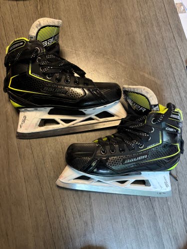 Bauer GSX Hockey Goalie Skates Extra Wide Width Size 5.5 (Used)