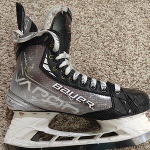 Bauer Vapor Hyperlite Hockey Skates Pro Stock (Kruse Maple Leafs) L 7.25 R 7.5 DA (Fit 1)