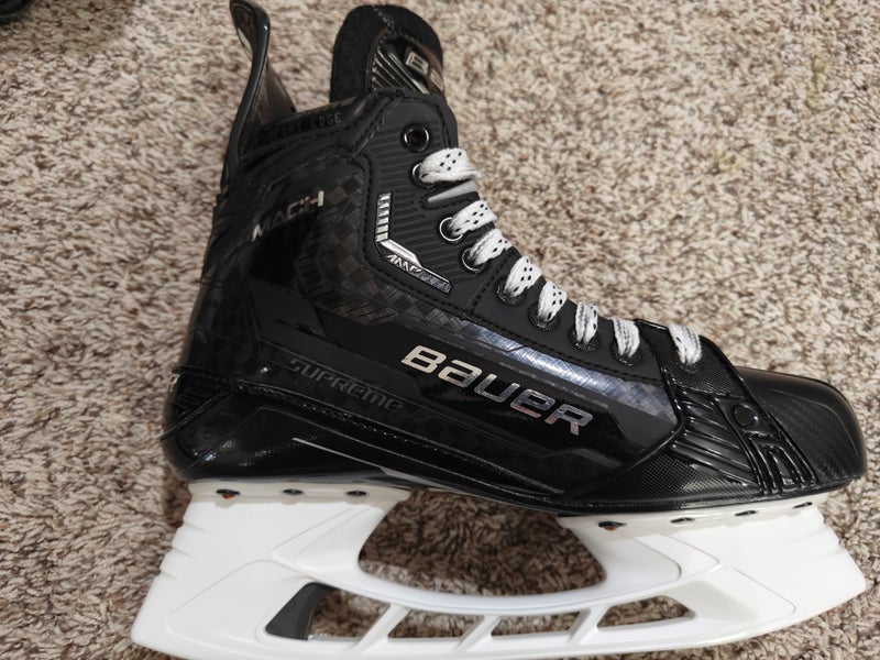 2024 Bauer Supreme Mach Hockey Skates Wide Width 7 (New)