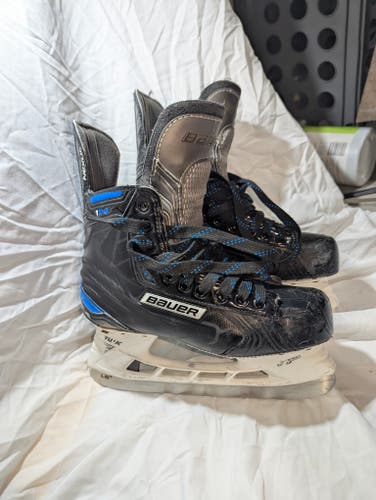 Bauer Vapor Hockey Skates Regular Width Pro Stock 6 (Used)