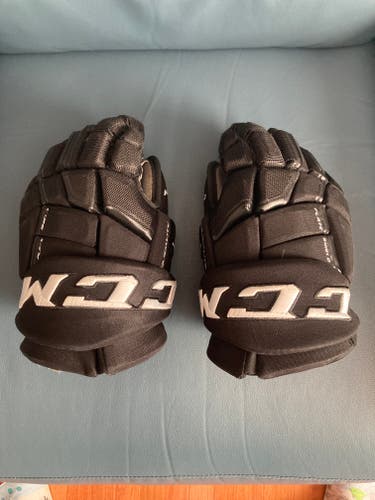CCM Qlt Gloves 14" (Used)