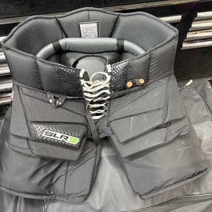 Senior Large 2023 Vaughn SLR3 Pro Carbon Hockey Goalie Pants (Used)