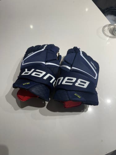 Bauer Vapor Hyperlite Gloves 14" (Used)
