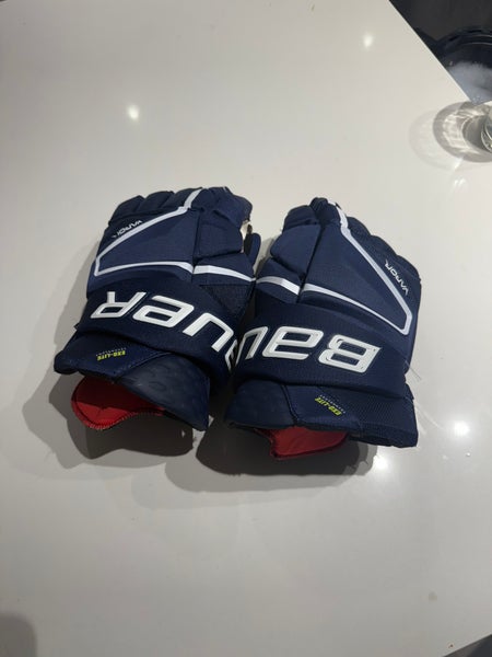 Bauer Vapor Hyperlite Gloves 14" (Used)