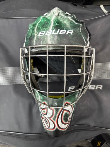 Senior Medium Bauer Concept C2 Goalie Mask (Used)