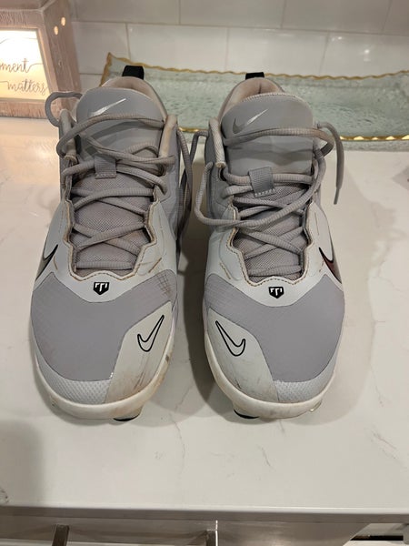 Gray Men's Size M 11.0 (W 12.0) Adult Nike Trout Low Top Molded Cleats (Used)