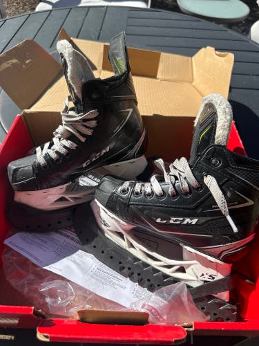 CCM RibCor 80K Hockey Skates Size 1 (Used)