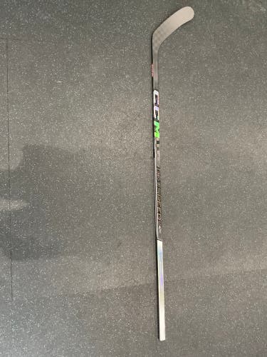 Senior CCM Jetspeed FT6 Pro Right Handed Hockey Stick P88 Pro Stock (New)