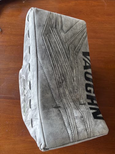 Vaughn SLR3 Pro Carbon Regular Pro Stock (Used)