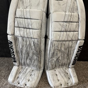 2021 33" Vaughn Velocity V9 Pro Carbon Goalie Leg Pads (Used)