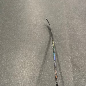 Senior CCM Jetspeed FT7 Pro Right Handed Hockey Stick P28 Pro Stock (New)