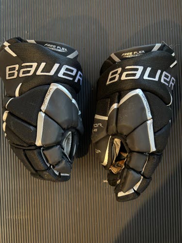 Bauer Vapor X40 Gloves 14" (Used)