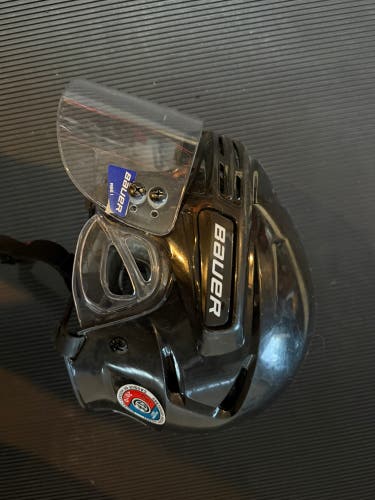 Medium Bauer BHH7500 Helmet (Used)