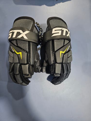 STX Stallion 200 Lacrosse Gloves Small (Used) Youth