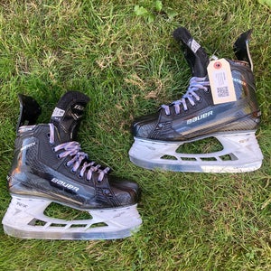 Bauer Supreme Matrix Hockey Skates | Fit 3 Size 5.5