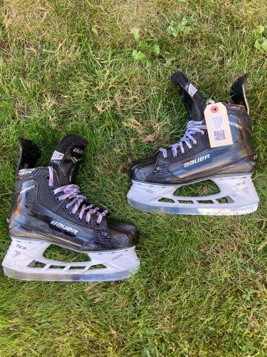 Bauer Supreme Matrix Hockey Skates | Fit 3 Size 5.5