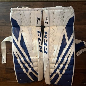 32" CCM Extreme Flex E4.9 Goalie Leg Pads (Used)