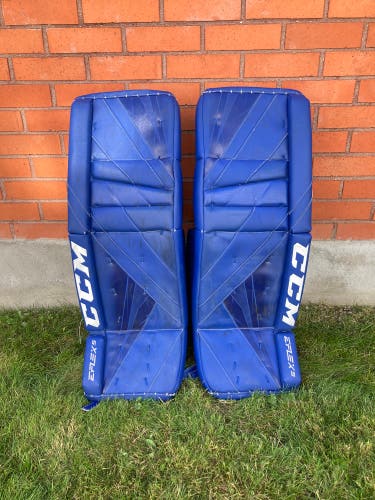 Intermediate CCM Eflex 5 Goalie Leg Pads | 32”