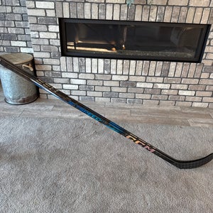 Senior CCM Jetspeed FT7 Pro Right Handed Hockey Stick P29+1/4 Pro Stock (New)