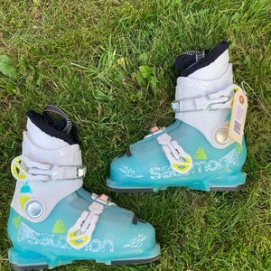 Salomon T2 All-Mountain Ski Boots | Mondo 20 & 20.5