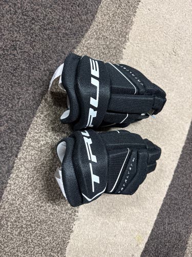 True Catalyst 9X Gloves 8" (New)