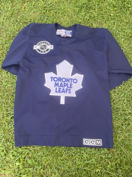 Toronto Maple Leafs Medium Adult CCM Jersey (Used)