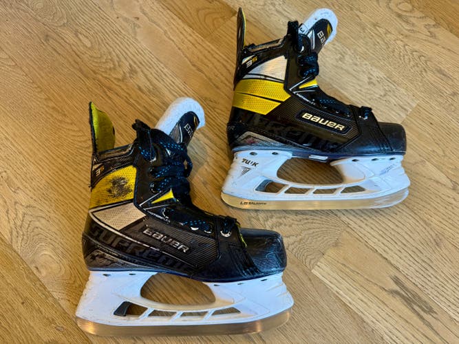 Bauer Supreme 3S Hockey Skates, Size 3