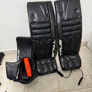 35" True Catalyst 7X3 Goalie Leg Pads and Catcher and Blocker