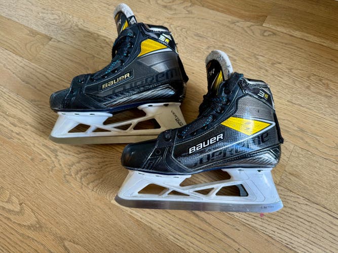 Bauer Supreme 3S Pro Hockey Goalie Skates, Size 4.5