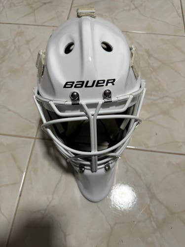 Senior Bauer 940 Goalie Mask (Used)