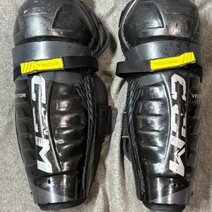 Senior CCM Vector 12" Shin Pads (Used)