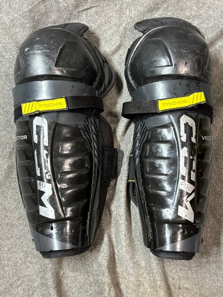 Senior CCM Vector 12" Shin Pads (Used)