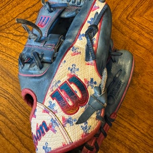 Wilson A2000 Autism Awareness glove 11.5