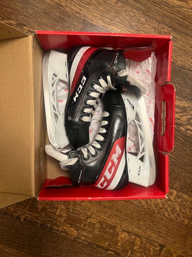 Youth CCM JetSpeed FT485 Hockey Skates 13.5 (Used)
