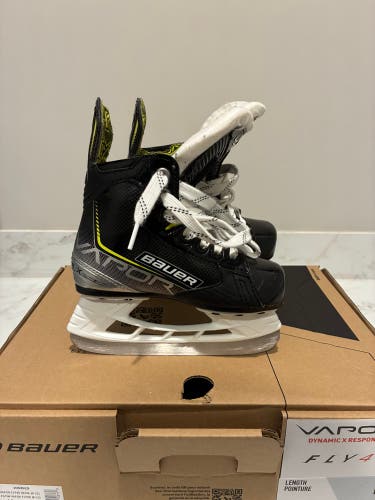 Bauer Vapor 3X Hockey Skates Regular Width 10 (Used)