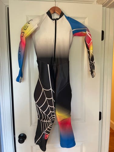 Spyder Performance Kids race suit. Size 10-12 years or 140-146 cms.