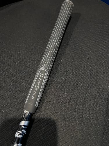TaylorMade Stealth 2 Right Handed Driver Stiff Flex Loft 8 (Used)