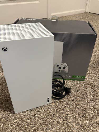 Xbox series X 1 Tb  (New)