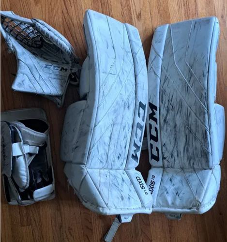 30+1" JR and 31+1" INT CCM Axis Regular Goalie Full Set (Used) - comes with additional set of pads