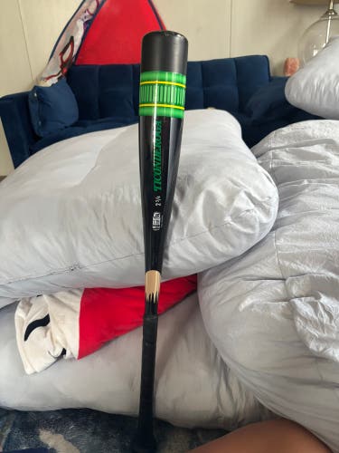 Victus Bat (-10) 28 oz 28" (Used)