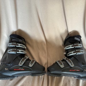 Mondo 29 & 29.5 Nordica All Mountain B7 Ski Boots (Used)