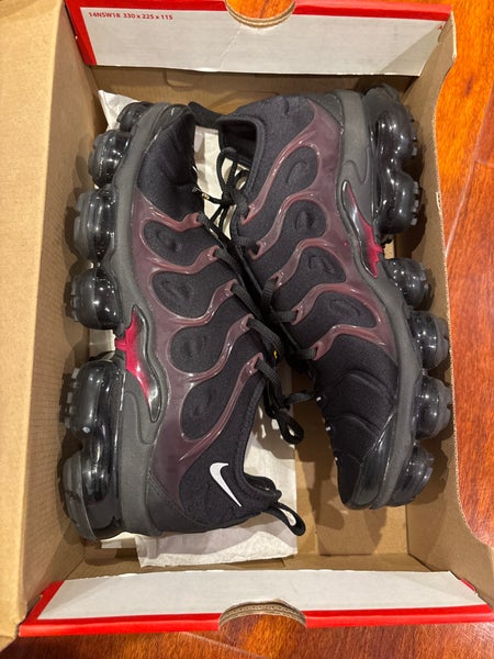 Black Unisex Size M 8.5 (W 9.5) Adult Nike Vapormax Shoes (Used)