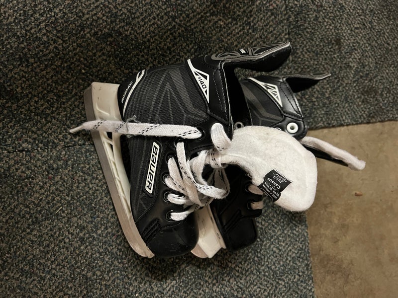 Bauer Supreme 140 Hockey Skates Y12 (Used)