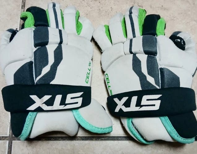 STX Cell 100 Lacrosse Gloves Small (Used)